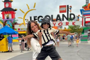 Family Influencer at LEGOLAND New York entrance