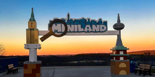 LEGOLAND New York MINILAND Sign